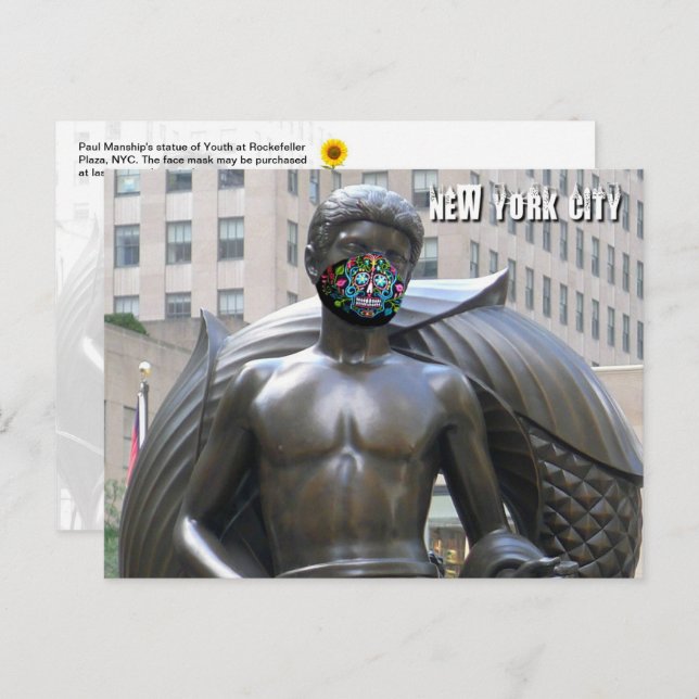 Cartão Postal Estátua de juventude com máscara facial de calvera (Frente/Verso)