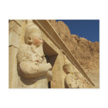 estátuas osírias de Hatshepsut na tumba dela