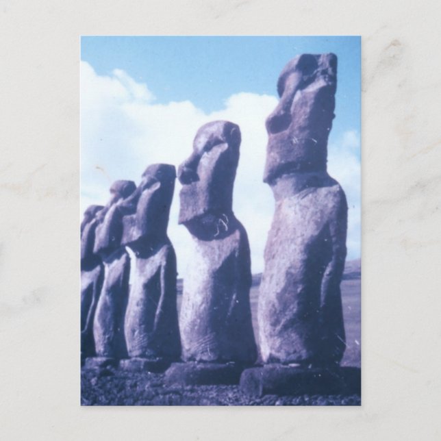 Cartão Postal Estatuetas da Ilha da páscoa (Frente)