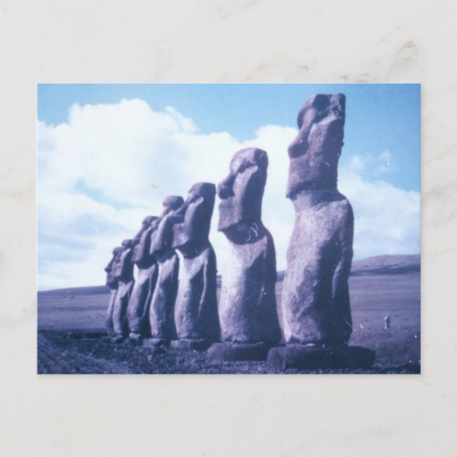 Cartão Postal Estatuetas da Ilha da páscoa (Frente)