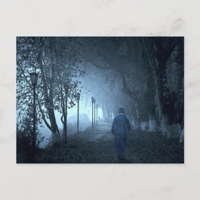 Cartão Postal Estranho no Parque do Nevoeiro da Noite (Frente)