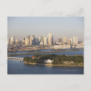 Cartão Postal EUA, Flórida, Miami, paisagem urbana com linha cos