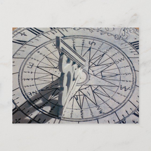 Cartão Postal Fecho de um relógio de sol (Frente)