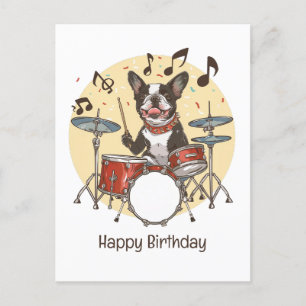 Cartão Postal Feliz Aniversário, Boston Terrier Dog Jogando Tamb