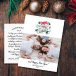 Cartão Postal Feliz Natal Parado Foto da Família Ano Novo<br><div class="desc">Espalhe a alegria de feriado com este cartão postal divertido com a sua foto horizontal destacada com um estoque de Natal desenhado à mão. A parte traseira apresenta espaço para uma nota de feriado digitada ou exclusão e deixa espaço para a escrita manual. Também adicione seu endereço de devolução. Divertido...</div>