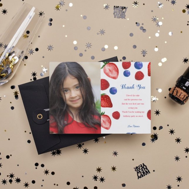 Cartão Postal Festa de aniversário de morango, temas de berries  (Criador carregado)