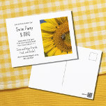 Cartão Postal Festa de Natação de Verão Churrasco de Girassol<br><div class="desc">Cartaz de CHURRASCO russo e convite de festas de verão, com uma foto de girassol amarelo com uma abelha ocupada no trabalho. Com a inscrição personalizável em preto, você pode adicionar seu próprio texto. Você também pode substituir a foto pela sua. Excelente para planejar sua festa de piscina piquenique ou...</div>