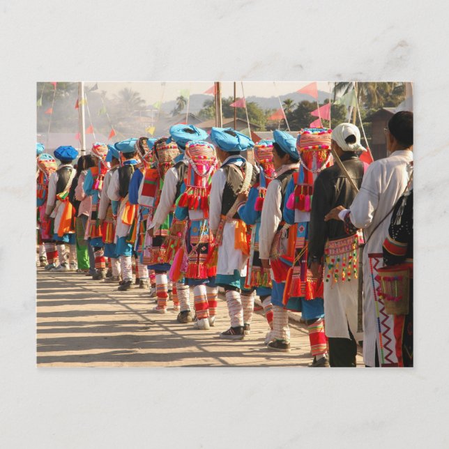 Cartão Postal Figurinos Coloridos (Frente)