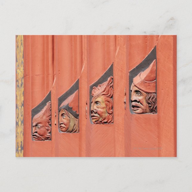 Cartão Postal Fila de cabeças cerâmicas ao longo do século XVI d (Frente)