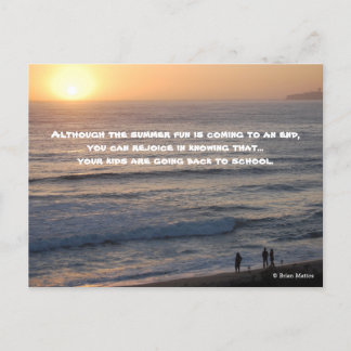 Cartão Postal Fim do verão e crianças voltam à escola