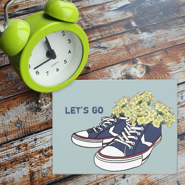 Cartão Postal Flowers and Blue Sneakers let's Go (Criador carregado)