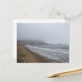 Cartão Postal Foggy Morning on South Bay Beach, Scarborough