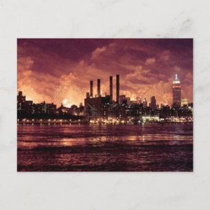 Cartão Postal Fogos de artifício do quarto de julho atrás de Man