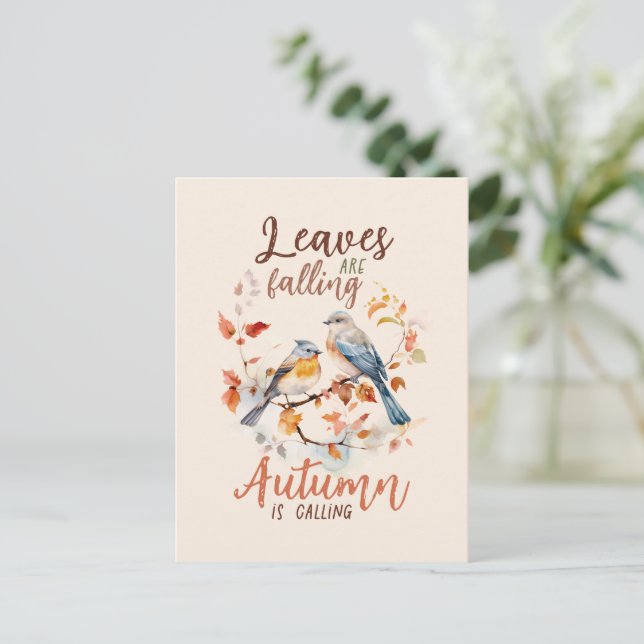 Cartão Postal Folhas estão caindo - Queda de Pássaros e Folhagem (Em pé/Frente)