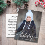 Cartão Postal Foto da família de festas felizes modernas<br><div class="desc">Celebre a temporada com este cartão postal divertido com sua foto vertical e as palavras "Felizes Feriados" na frente e sua nota personalizada no verso. Ou, se você quiser, exclua a nota digitada no verso e escreva manualmente cada cartão postal individualmente. Adicione seu endereço de devolução para facilitar a correspondência....</div>