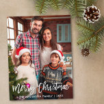 Cartão Postal Foto da família Escoteiro de Pincel Moderno Feliz<br><div class="desc">Cartão-postal da família Feliz Natal do Script de Pincel Moderno</div>