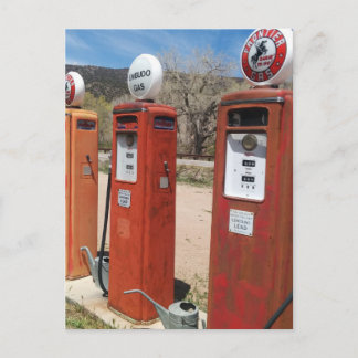 Cartão Postal Foto de bombas de gás antigas