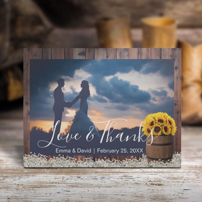 Cartão Postal Foto De Casamento Rustic Sunflower Barrel - Obriga (Criador carregado)