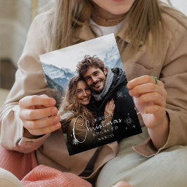 Cartão Postal Foto do Casal Feliz Envolvido no Natal