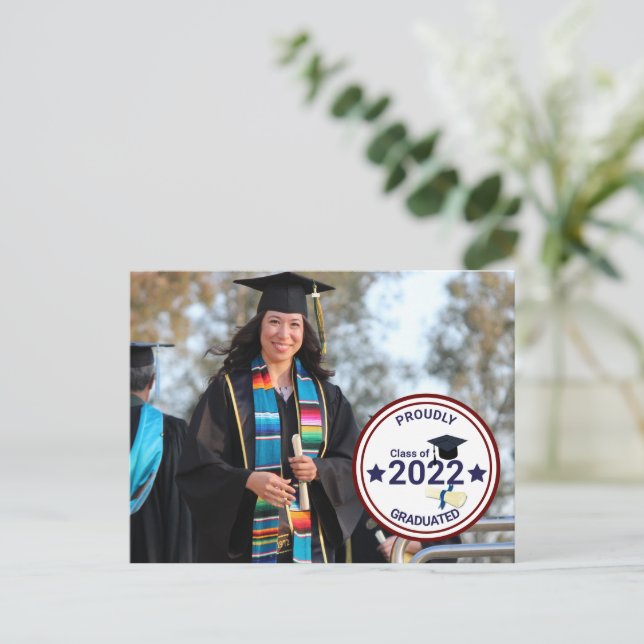 Cartão Postal Foto do dia de graduação com ano (Em pé/Frente)