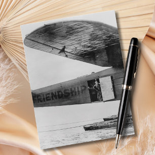 Cartão Postal Foto Preto e Branco de Amelia Earhart Aniversário
