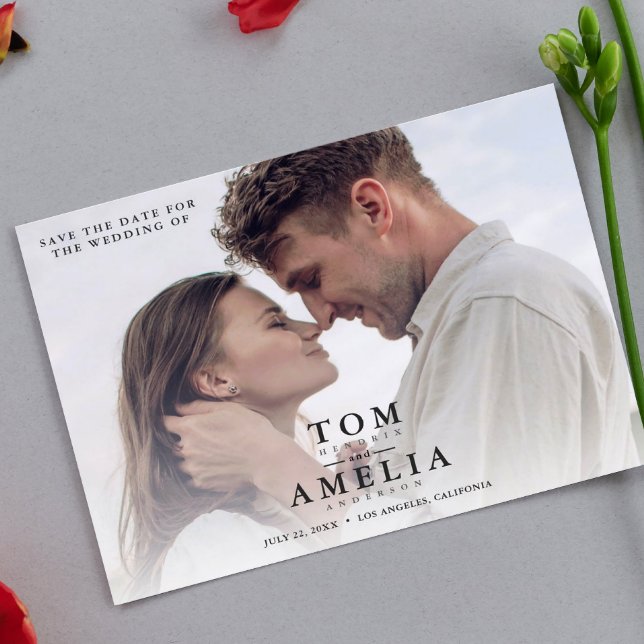 Cartão Postal Foto Simples Moderna Salvar Data Casamento de Códi (Simplify your RSVP with our QR code save-the-date, adding an unforgettable touch to your special day)