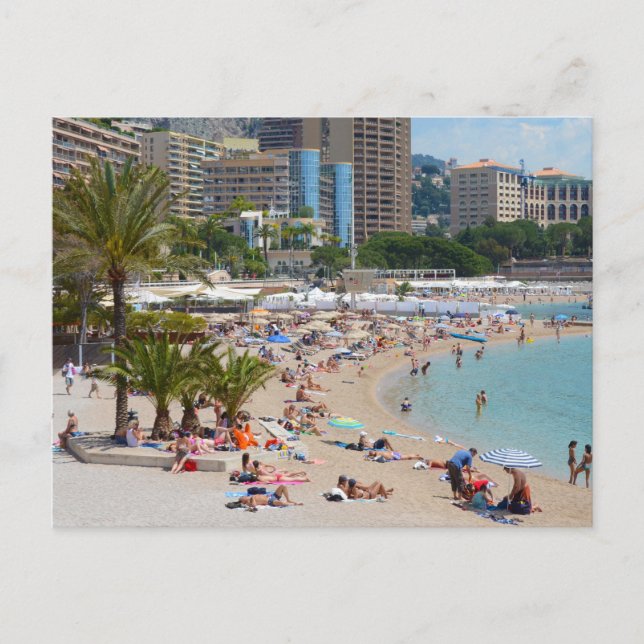 Cartão Postal Fotografia de pessoas na praia em Monte Carlo (Frente)