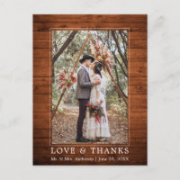 Fotos de casamento de amor em madeira simples mode