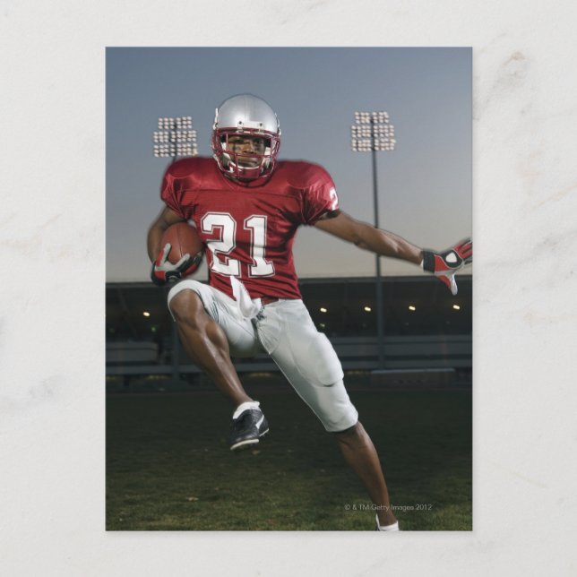 Cartão Postal Futebol masculino jogador de carregando (Frente)