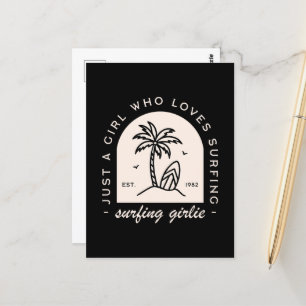 Cartão Postal Garota surfadora surf ama aspas preto