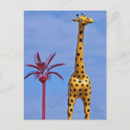 Cartão Postal Girafa amarela no Palacio de la Flea
