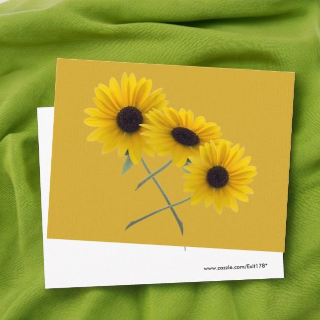 Cartão Postal Girassol Triplo Adicione Sua Foto Personalizada (sunflower photo postcard front and blank back)
