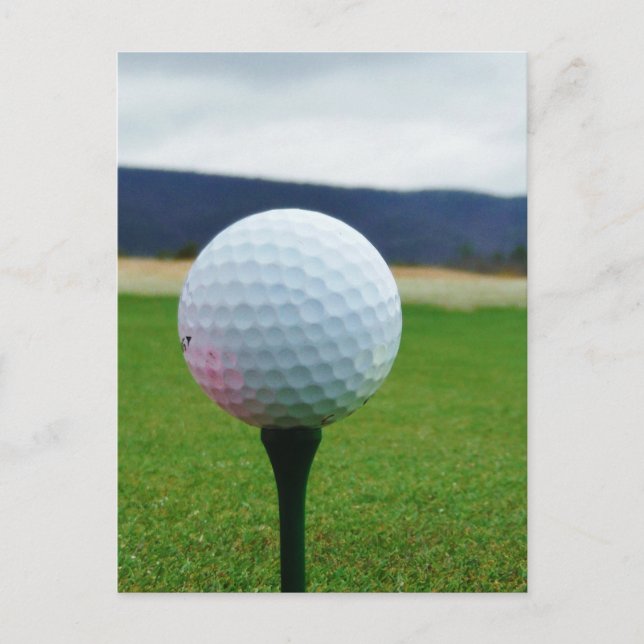 Cartão Postal Golf Ball em um campo de golfe na montanha (Frente)