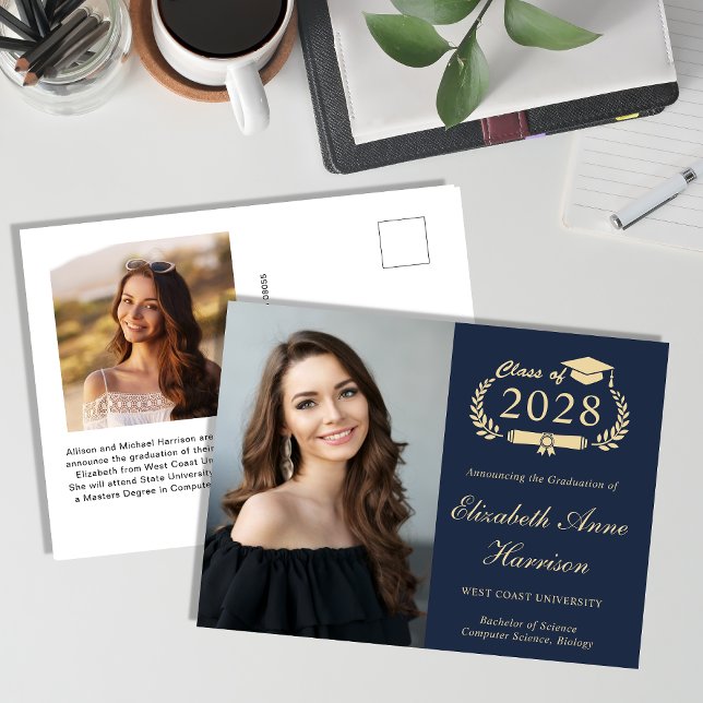 Cartão Postal Graduação de Azul de Foto Elegante (Share the pride and excitement of your graduate's achievement with friends and family near and far)