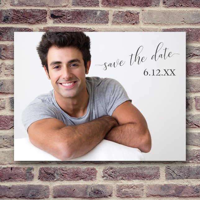 Cartão Postal Graduação de Save the Date de Texto Escuro Simples (Criador carregado)