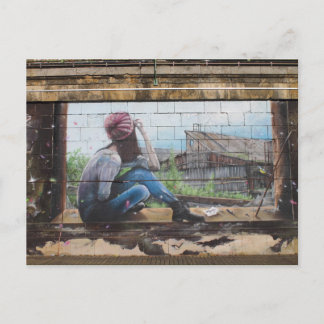 Cartão Postal Grafite de Memórias da Infância