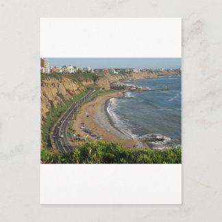 Cartão Postal Green Coast beach in Lima-Peru