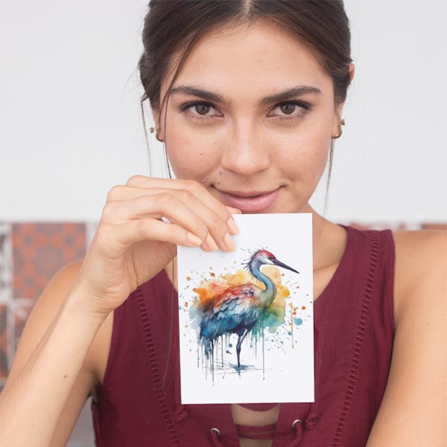 Cartão Postal Grua colorida que se encontra na água (Criador carregado)