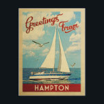 Cartão Postal Hampton Barco à Vela Viagem Antiga Virgínia<br><div class="desc">Este Cumprimentos de Hampton Virgínia design náutico de viagem vintage apresenta um barco à vela na água com gaivotas e um céu azul cheio de nuvens brancas fofas e lindas.</div>