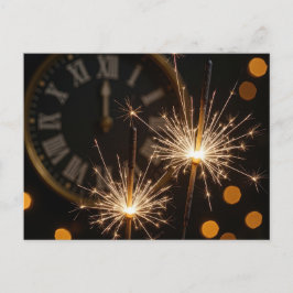 Cartão Postal Happy New Year Sparklers On a Midnight Clock