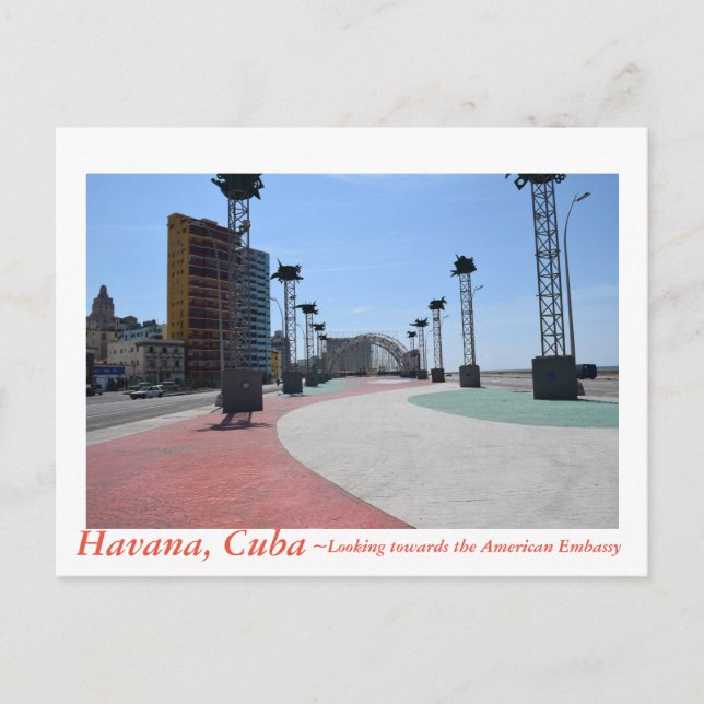 Cartão Postal Havana Cuba enfrentando a Embaixada Americana (Frente)