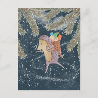 Cartão Postal Hedgehog em esquis. Cesta com presente no ombro