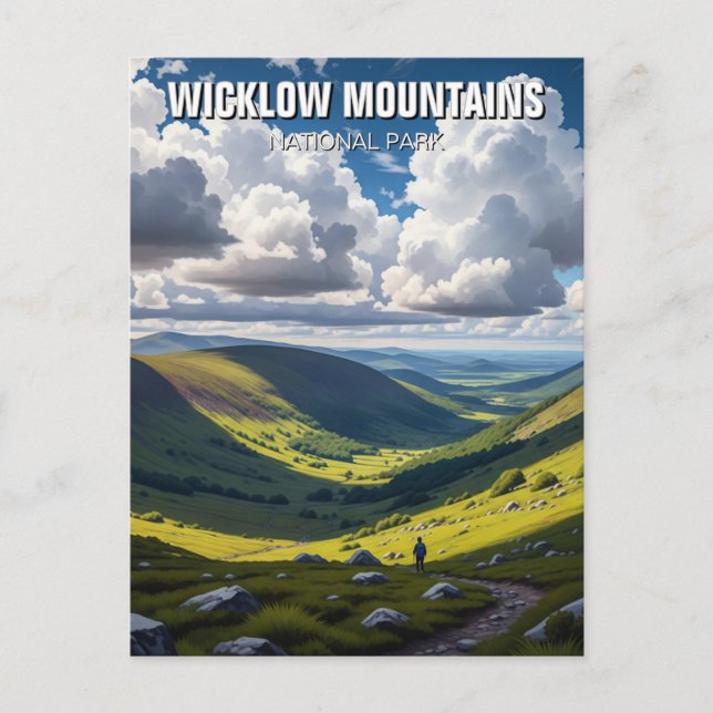 Cartão Postal Hiker in Wicklow Mountain National Park Irlanda (Frente)