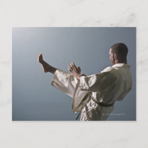 Cartão Postal Homem afro-americano a fazer ginásio