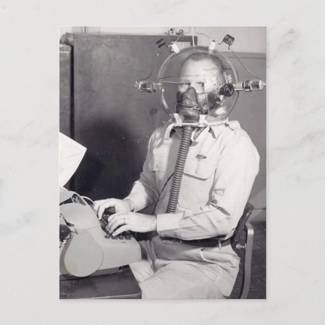 Cartão Postal Homem de máscara de gás retrô (Frente)