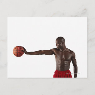 Cartão Postal Homem segurando basquete