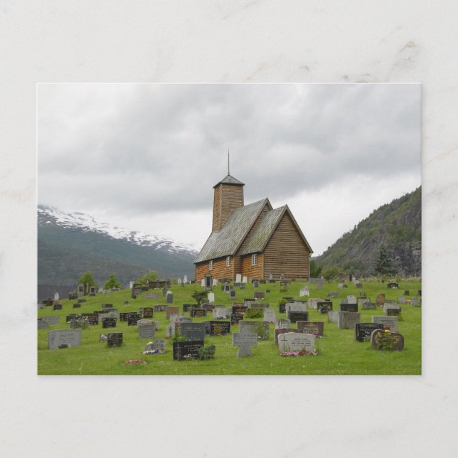 Cartão Postal Igreja de escada com cemitério na Noruega (Frente)