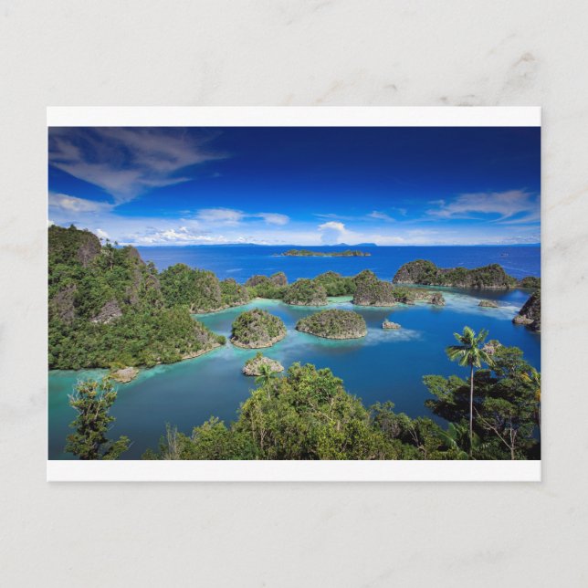 Cartão Postal Ilhas do paraíso secreto na praia (Frente)