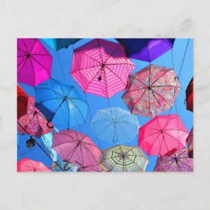 Cartão Postal Instalação de Arte de Guarda-Chuvas Coloridos