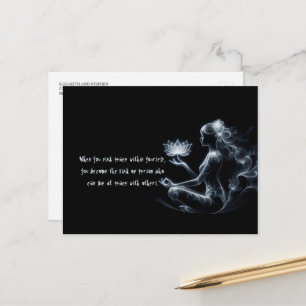 Cartão Postal Ioga Instrutor Lotus Meditação Pose Brilhante